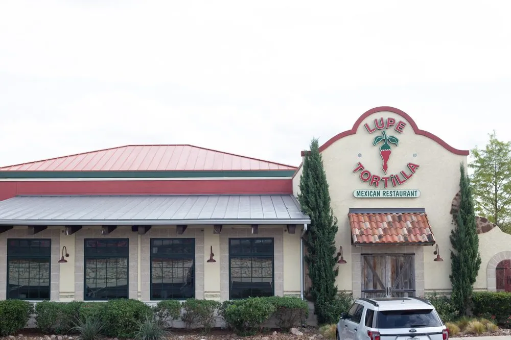 Slide of Malachi Roofing