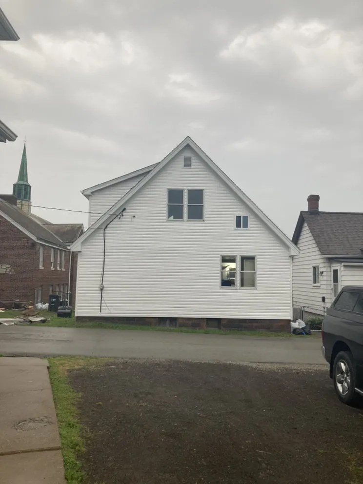 Slide of Malick Brothers Exteriors