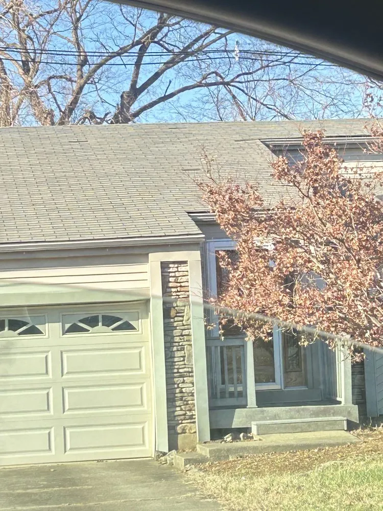 Emergency roof leak repair in Old Brownsboro Place, KY - Malik Roofer