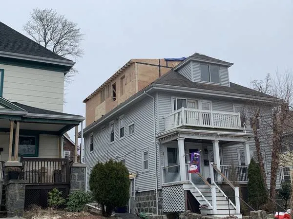 Slide of Mallie's Construction