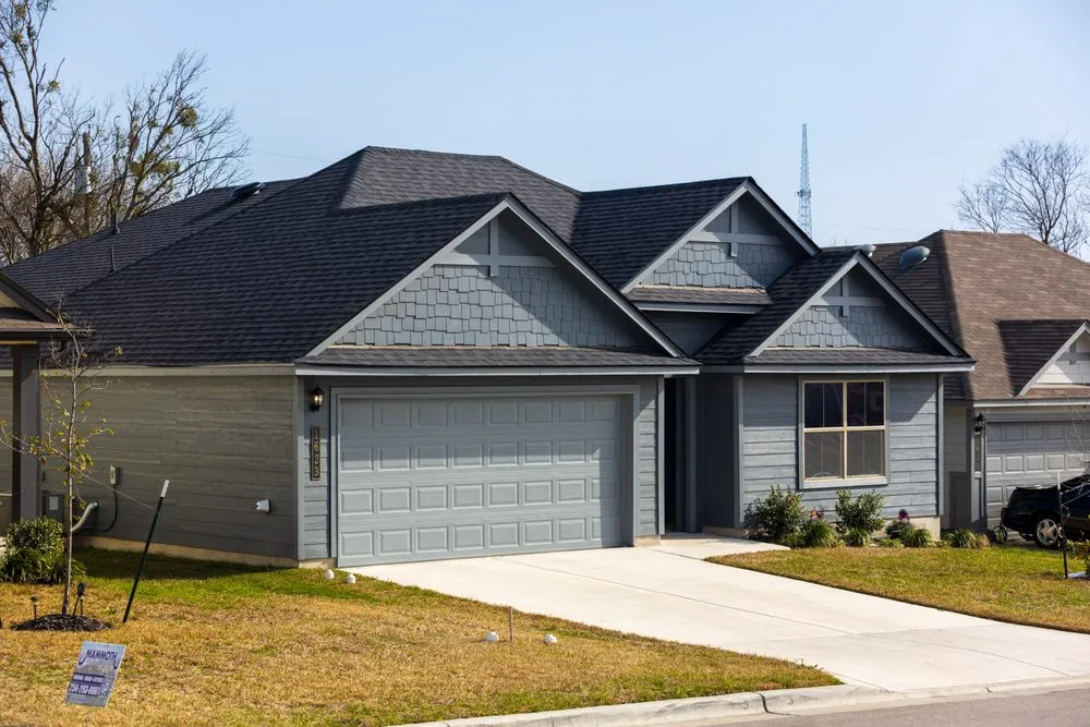 Slide of Mammoth Roofing and Solar Of San Antonio
