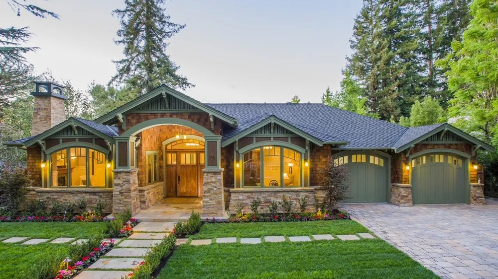 Slide of Manada Roofing