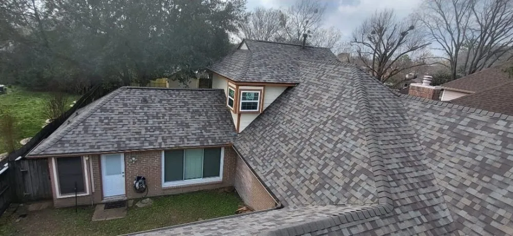 Slide of Mancilla's Roofing