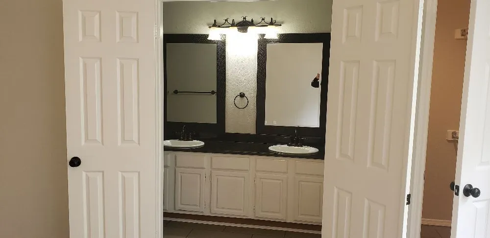 Slide of Mandujano's Construction