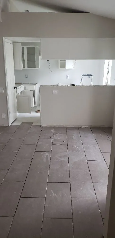 Slide of Mandujano's Construction