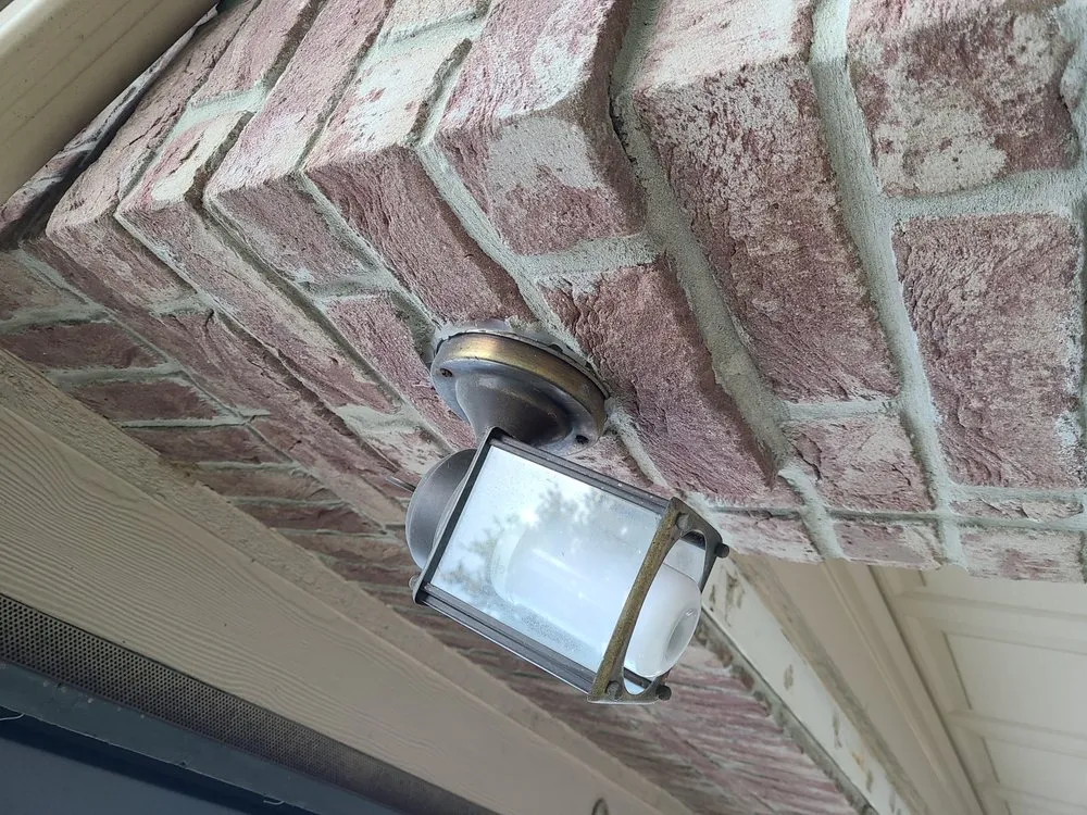 Slide of Mandujano's Construction