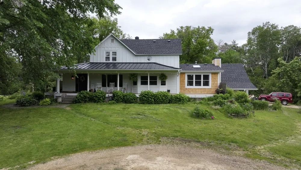 Slide of Manepoint Exteriors