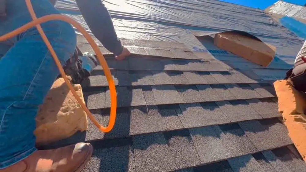 Local metal roofing installation experts serving St Martinville, LA - Manifest