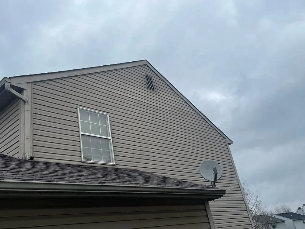 Slide of Manjoa Roofing