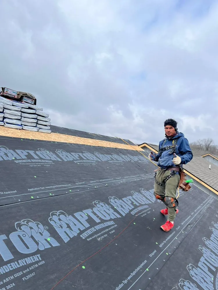 Slide of Manjoa Roofing