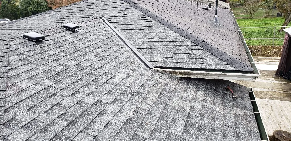 Slide of Manny Casas Construction LLC.