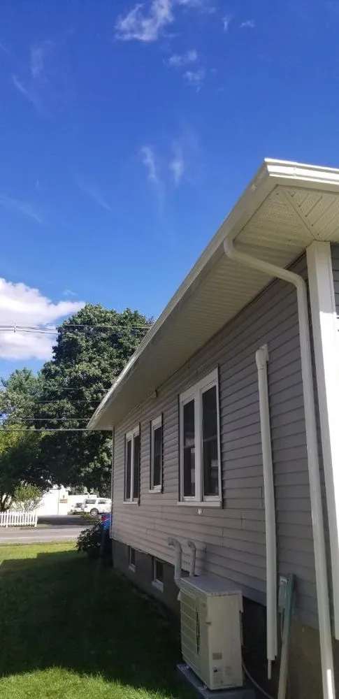 Slide of Manny Gutter Services