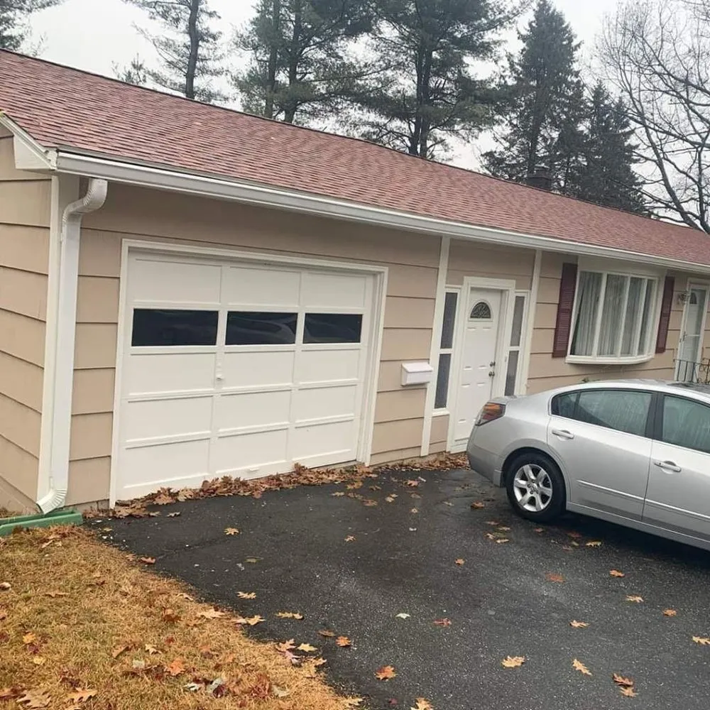 Slide of Manny Gutter Services