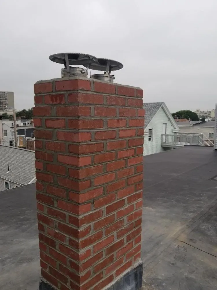 Slide of Manny Gutter Services