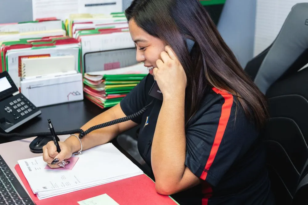 Slide of Manny Roofing