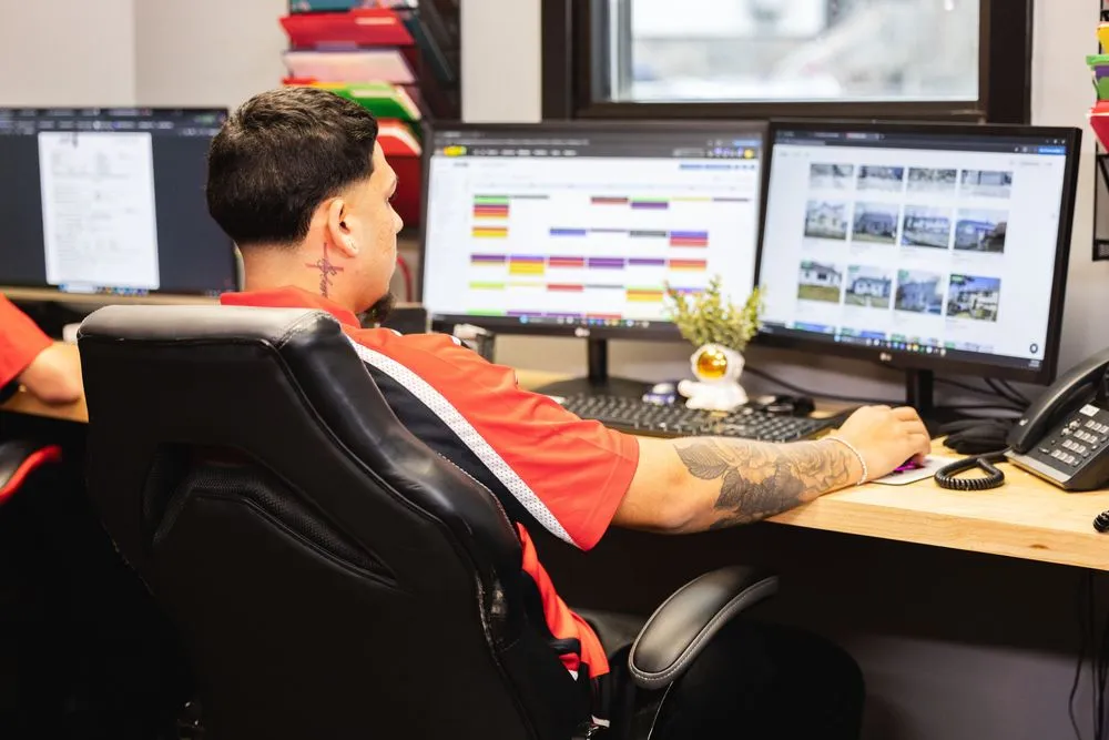 Slide of Manny Roofing