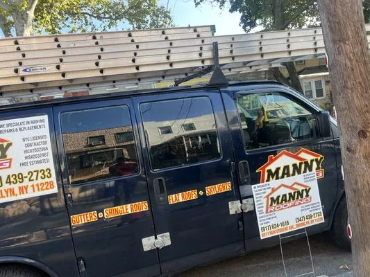 Manny Roofing Logo