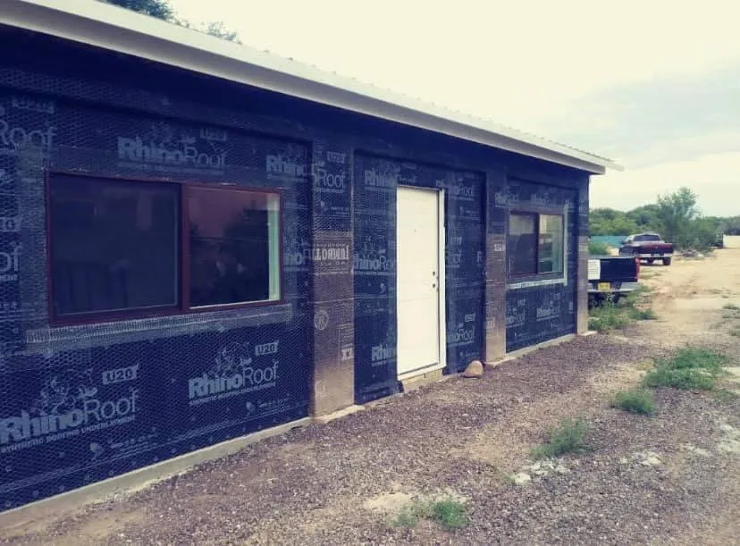 Slide of Manríquez Custom Design