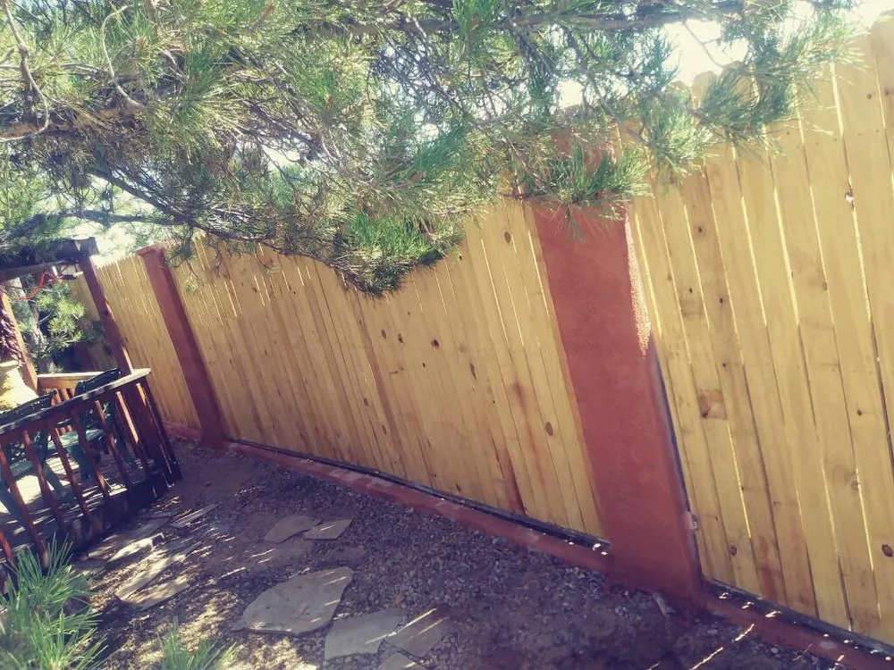 Slide of Manríquez Custom Design