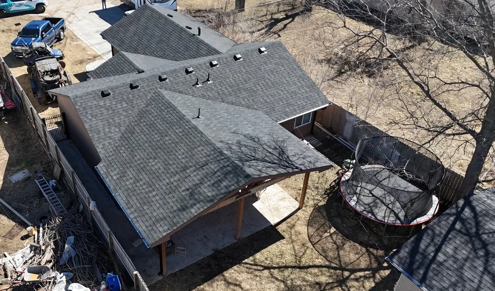 Slide of Manta Roofing & Exteriors