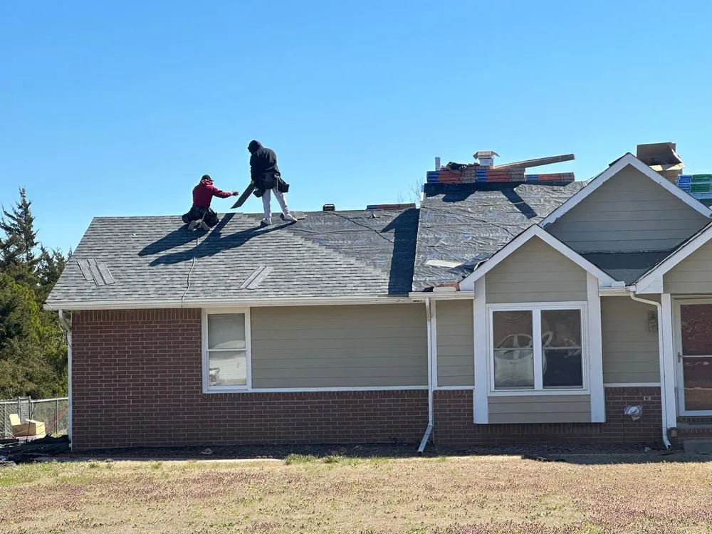 Slide of Manta Roofing & Exteriors