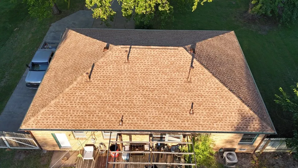 Slide of Manta Roofing & Exteriors