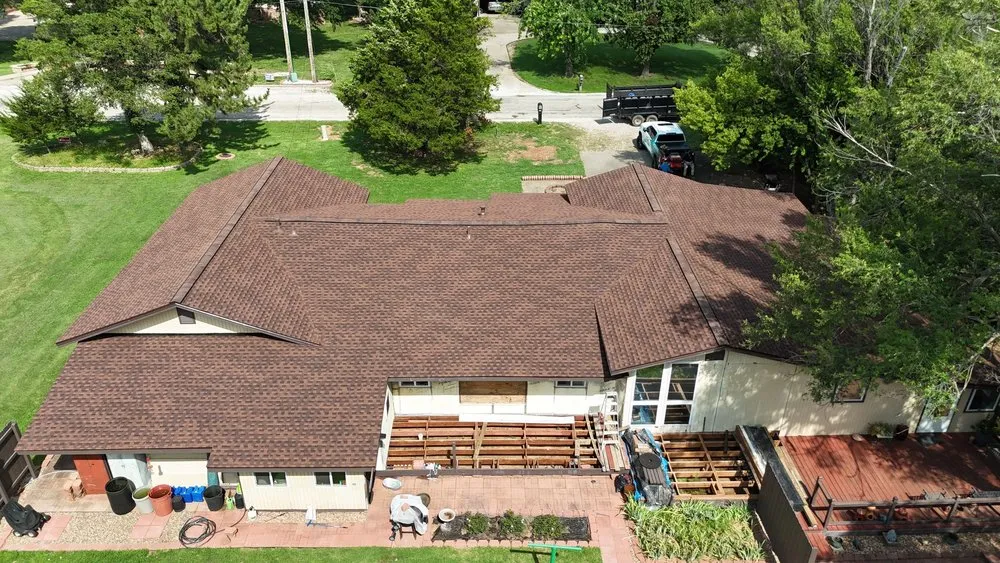 Slide of Manta Roofing & Exteriors