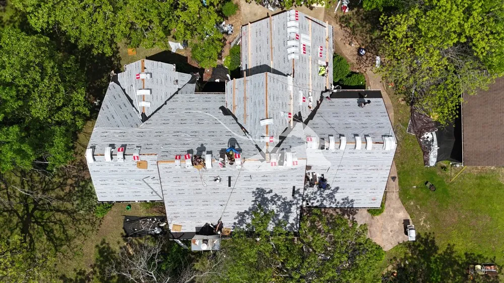 Slide of Manta Roofing & Exteriors