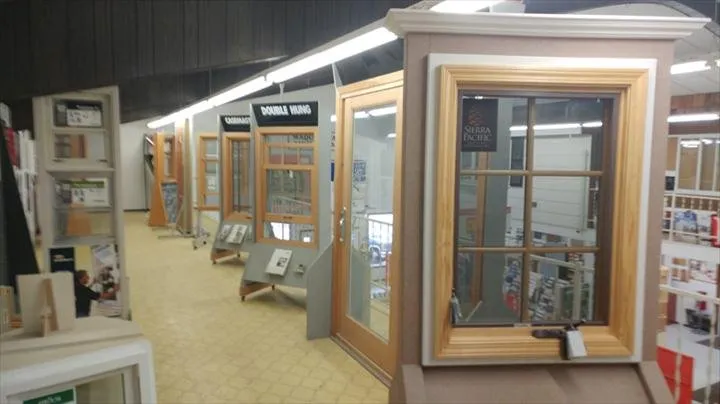 Slide of Maquoketa Do It Best Lumber