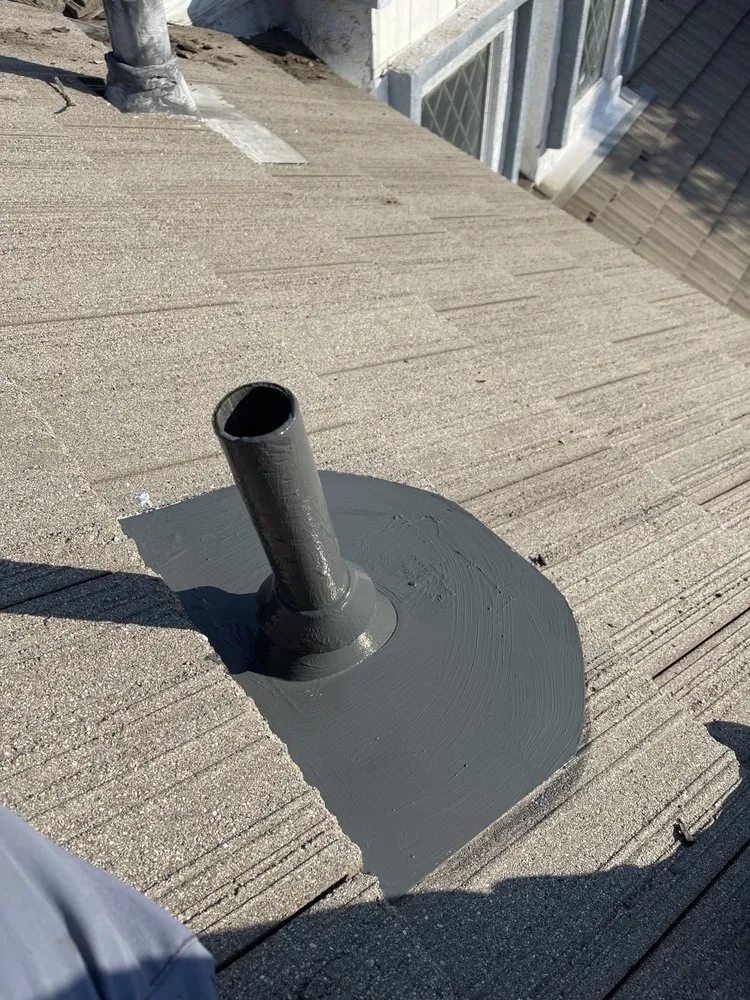 Slide of MAR Roofing