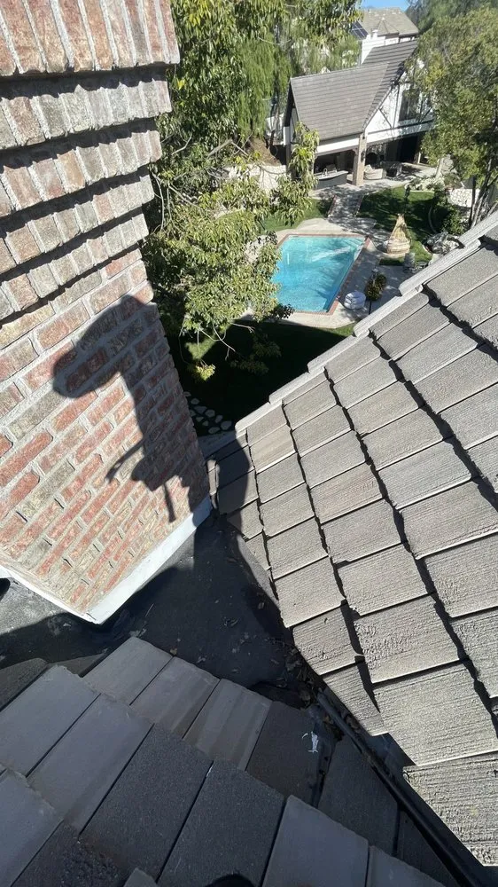 Slide of MAR Roofing