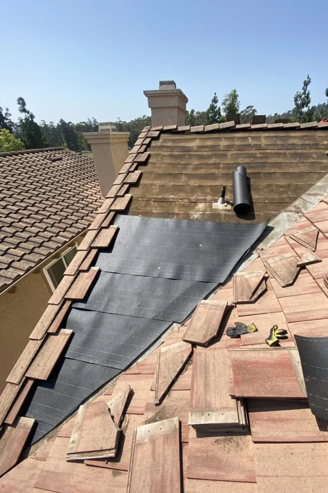 Slide of MAR Roofing