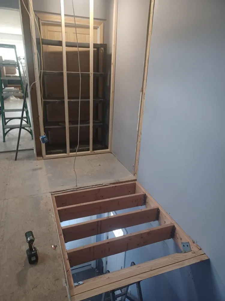 Slide of Mario Alb Maintains & Construction