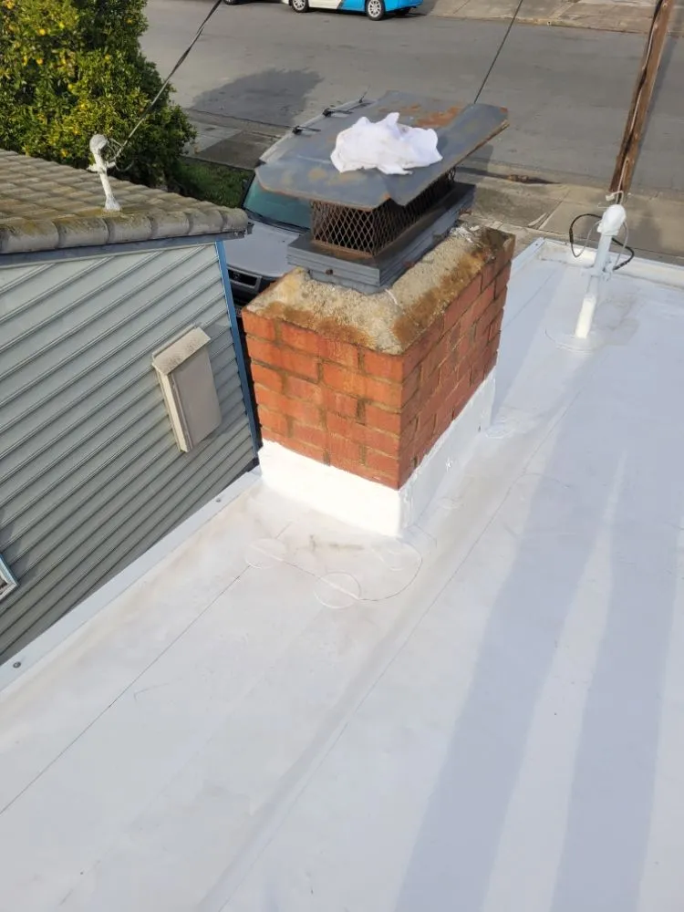 Slide of Mario Contreras Roofing