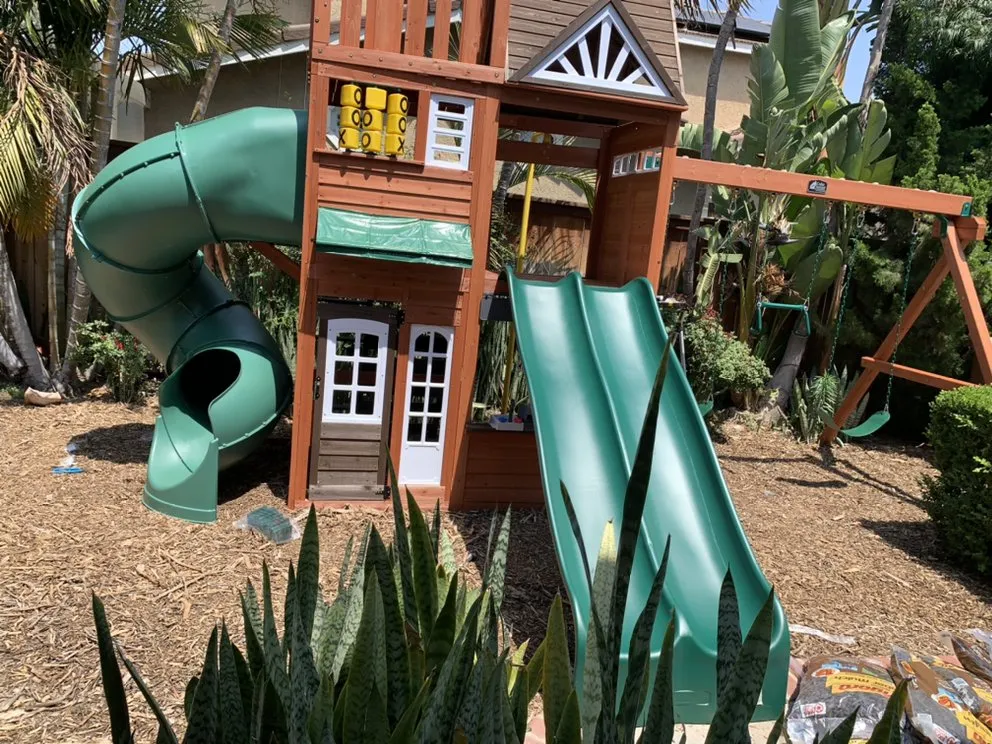 Slide of Mario Handyman