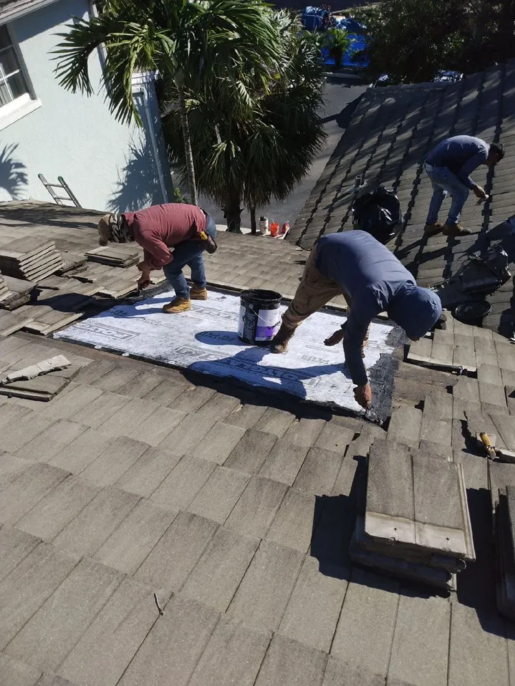 Slide of Marios Roofing