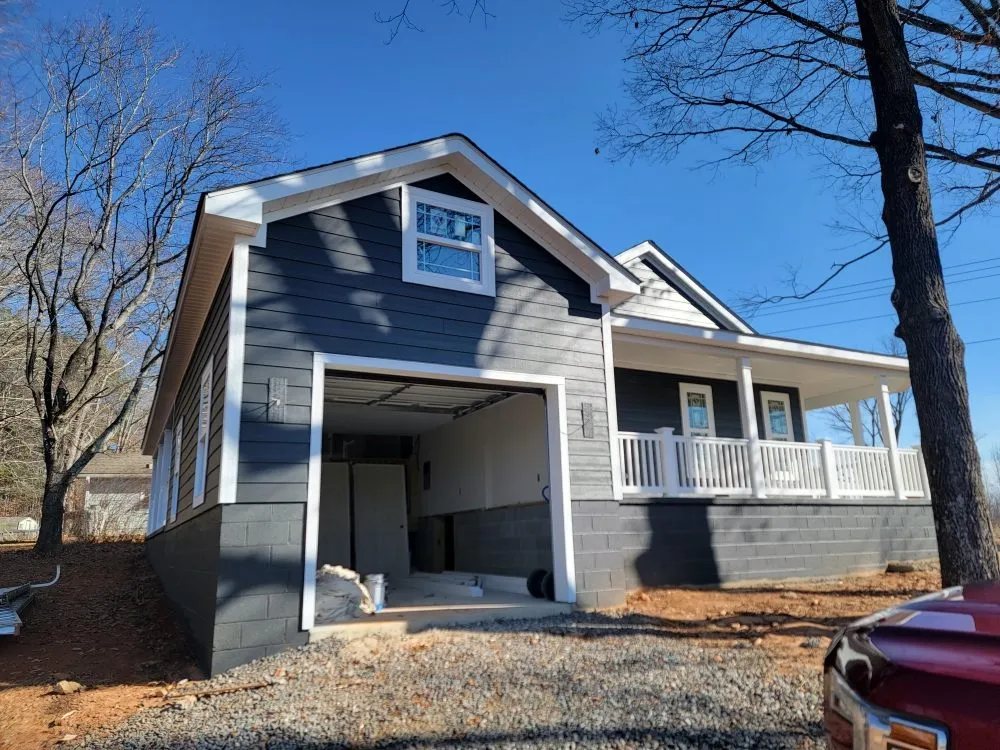 Professional roof inspection experts serving Pinnacle, NC - Mark Hiatt Construction