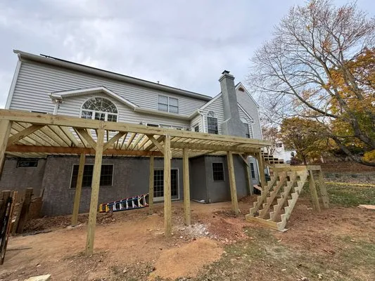 Marks Outdoor Living Logo