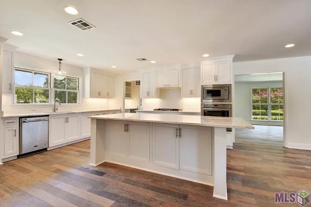 Slide of Marquez Construction