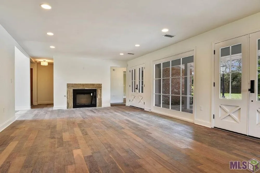 Slide of Marquez Construction