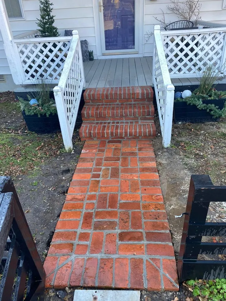 Reliable residential roofing service experts serving Greenbush, VA - Marquez Mansory And Construction