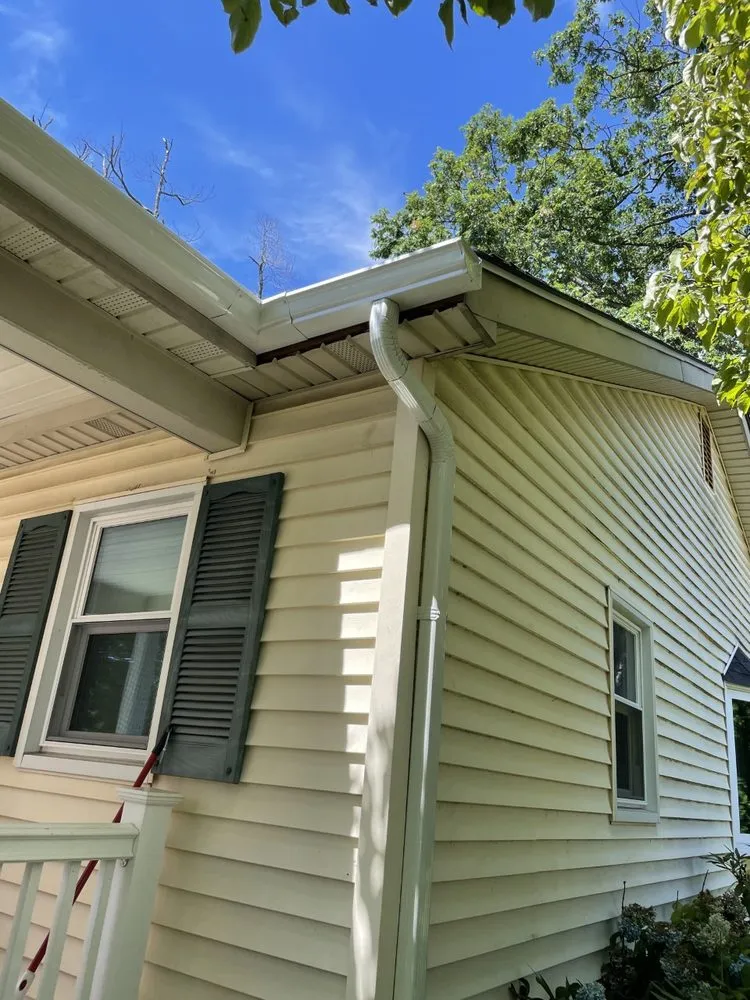 Slide of Marseli Roofing