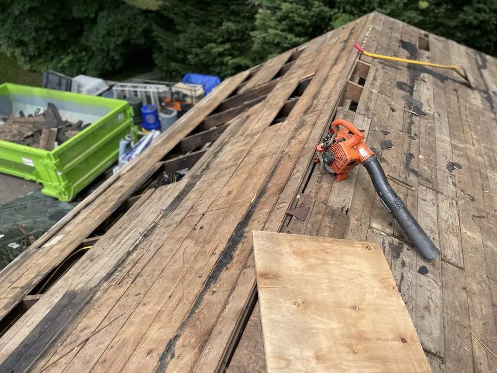 Slide of Marseli Roofing