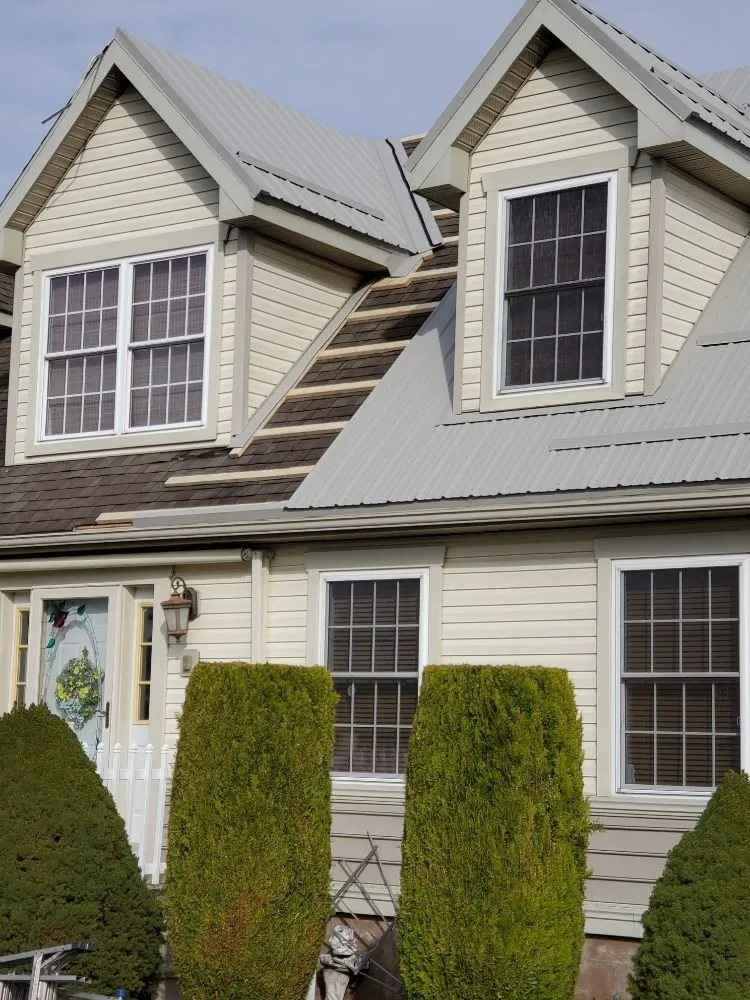 Slide of Marshall Roofing