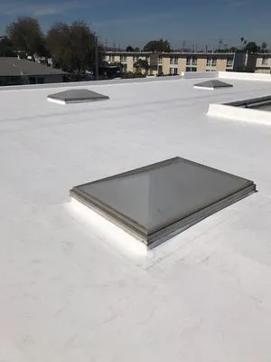 Martin Hernandez Logo