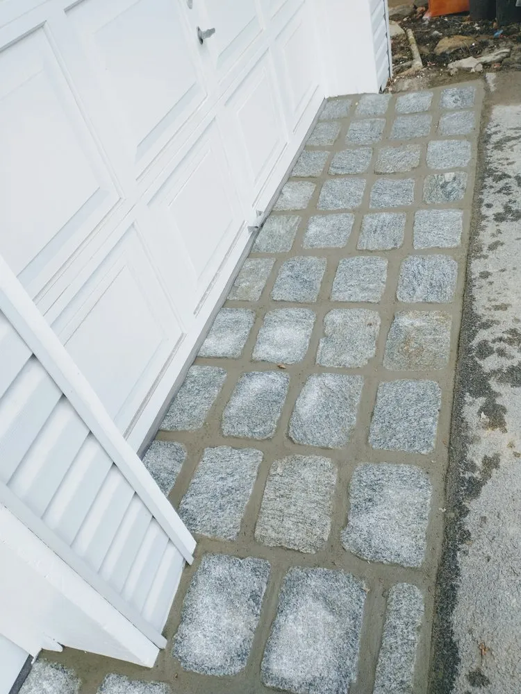 Slide of Martinez Landscaping