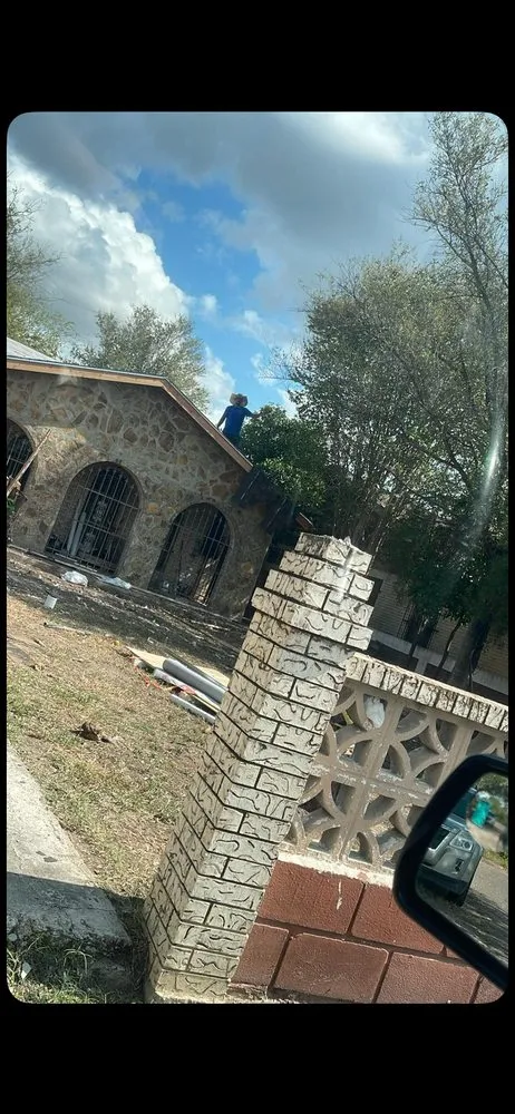 Slide of Martinez Remodelaciones