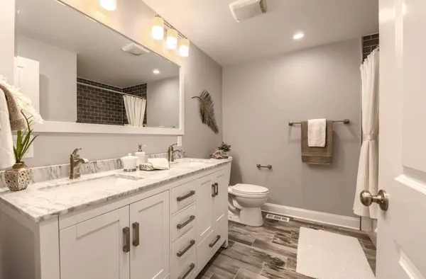 Martin's Home Improvement Logo