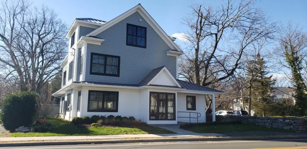 Slide of Marut Home Improvement