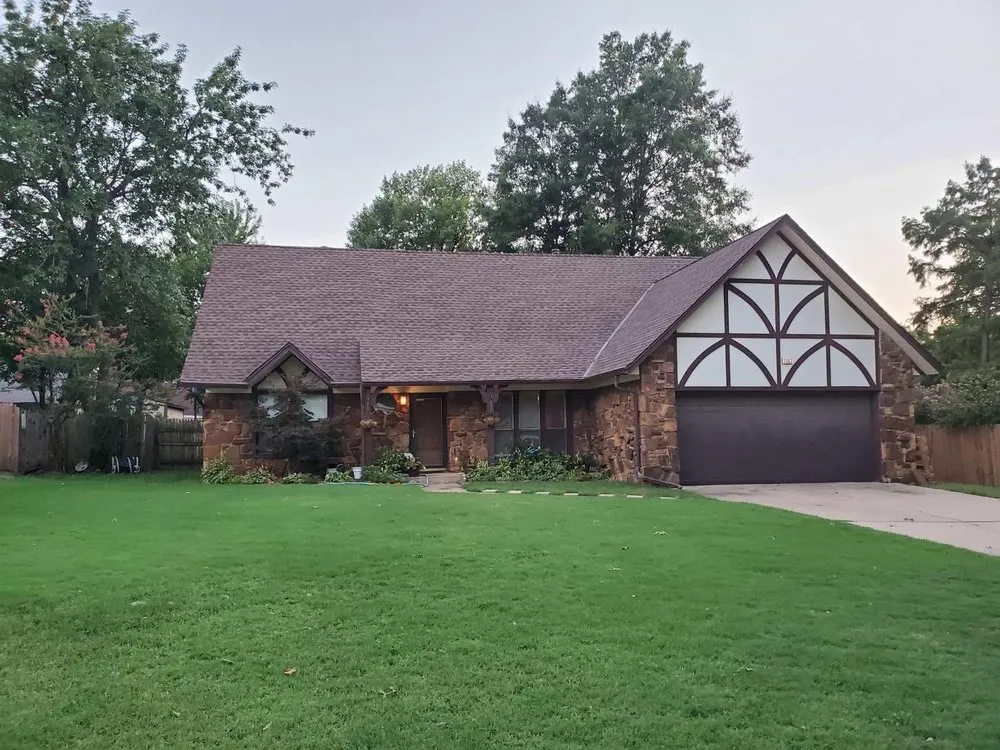 Slide of MarVet Roofing